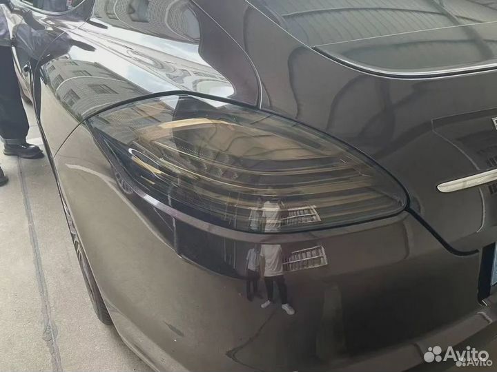 Светодиодные фонари Black на Porsche Panamera 970