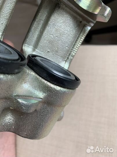 Суппорт передний Girling Volvo 7, 9 серии без абс