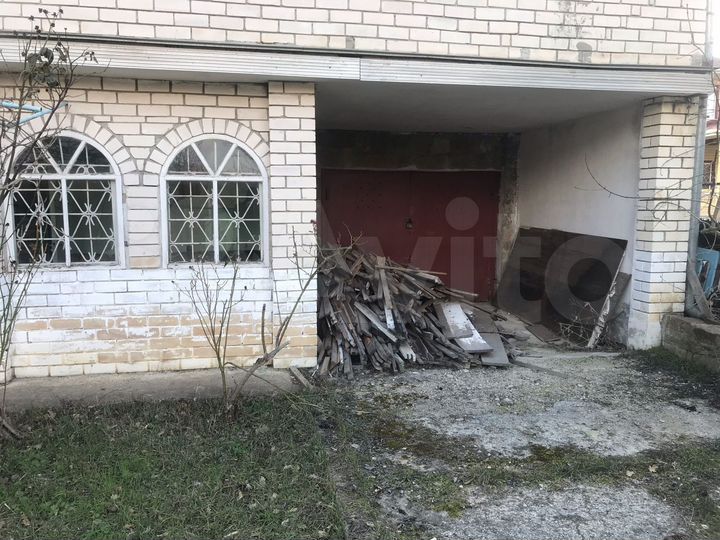 Дом 193,4 м² на участке 11,5 сот.