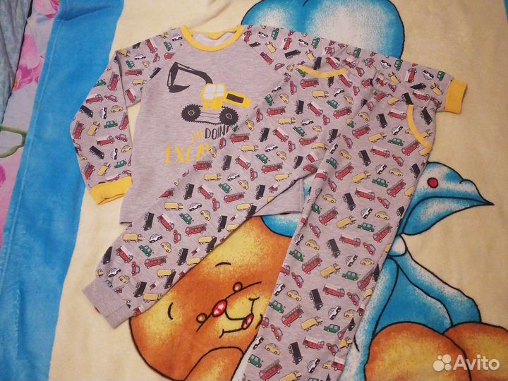 Костюм для мальчика р-р 128 см