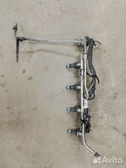 Топливная рампа с форсунками ваз приора 1,6 16кл