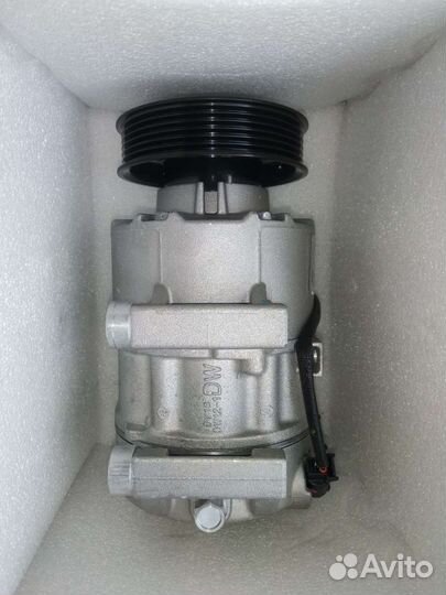 Компрессор кондиционера Kia Quoris 3,8. 5,0