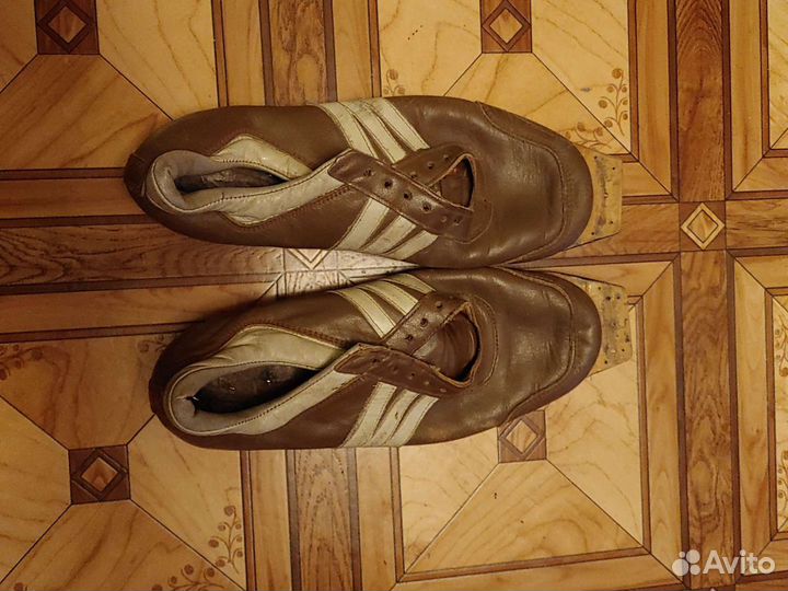 Продам лыжные ботинки