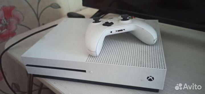 Xbox One s 512 гб