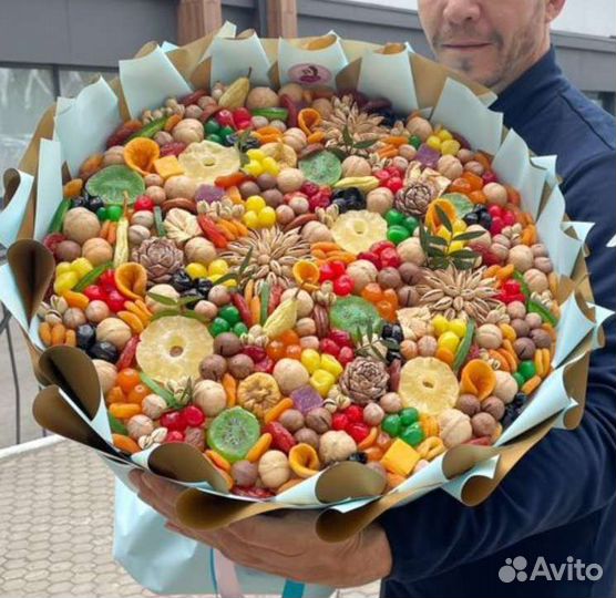 Съедобные букеты из сухофруктов и орехов