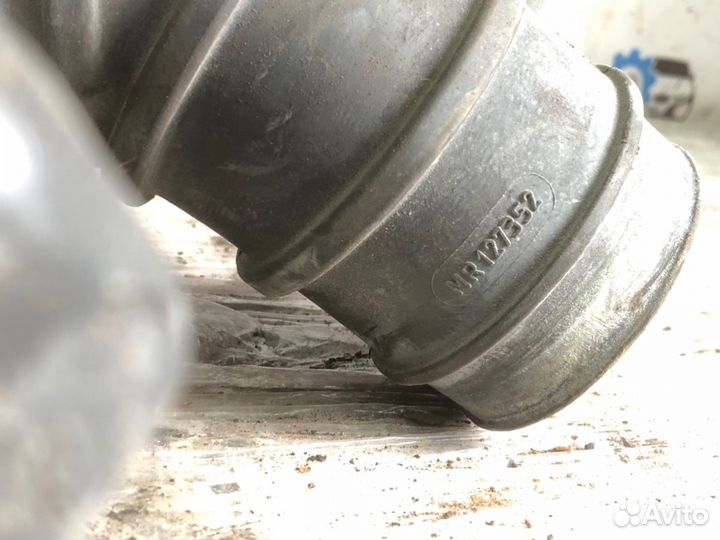 Патрубок корпуса воздушного фильтра передний