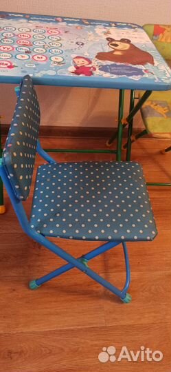 Детский стол и стулья