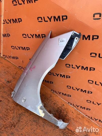 Крыло переднее правое Toyota Allion ZZT240 1ZZ-FE