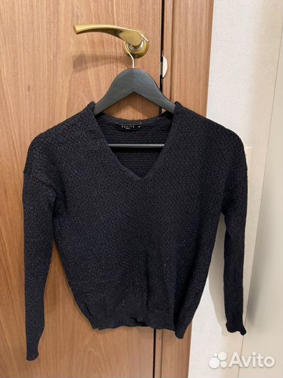 Свитер