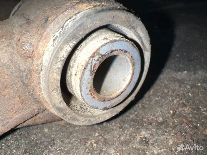 Рычаг передний правый Mitsubishi Lancer 9 4G18