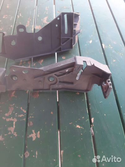 Кронштейн фары Infiniti G25 G35 G37 V36