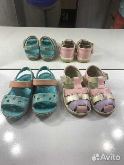 Тапочки Crocs c7 для девочки + сандалии 22 размер