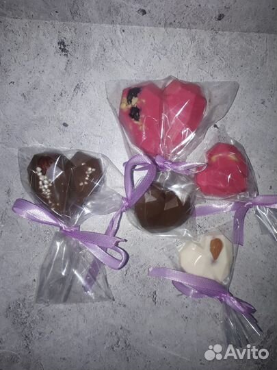 Букет из шоколадных роз, клубника в шоколаде