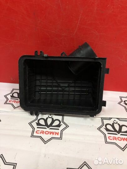 Корпус воздушного фильтра Toyota Camry XV40