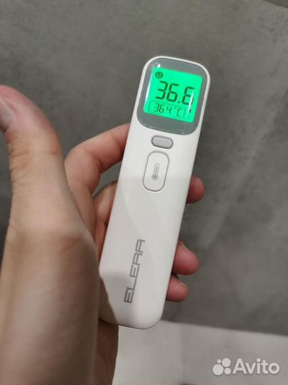 Бесконтактный термометр медицинский Elera
