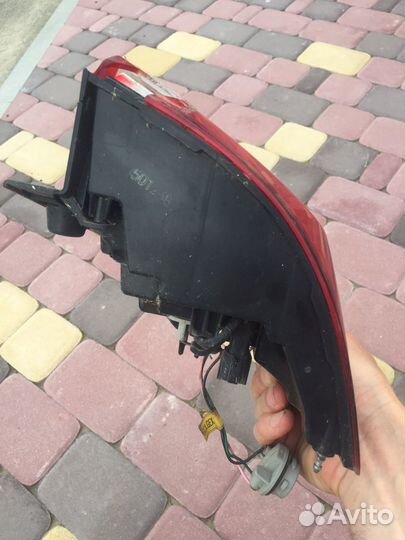 Задний правый фонарь kia sorento-2 92402-2P520