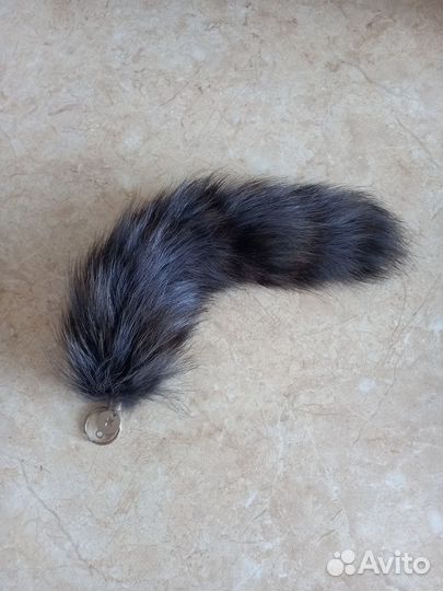 Хвосты с кольцами как брелоки