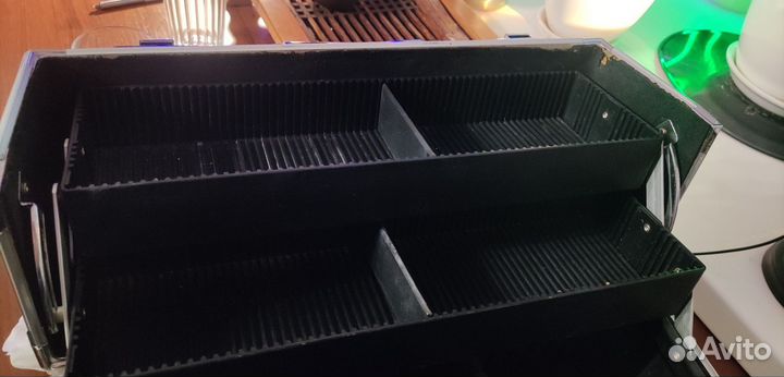 Кейс (чемодан) для косметики и хранения