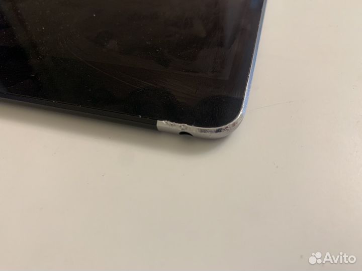 iPad mini 4 cellular