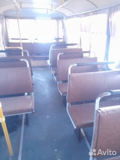 Автобус паз по запчастям