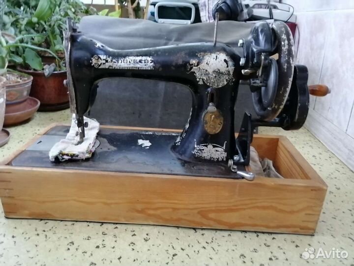 Швейная машинка зингер бу в чехле