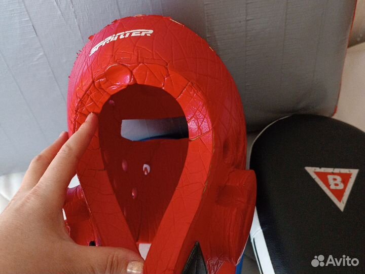 Макивара, шлем, и лапа -2шт