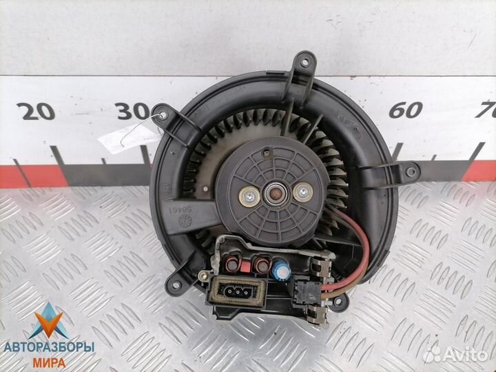 Моторчик печки BMW 7 E65/E66/E67 2004