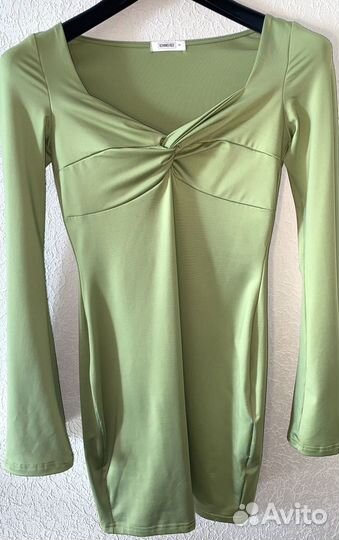 Платье вечернее зеленое