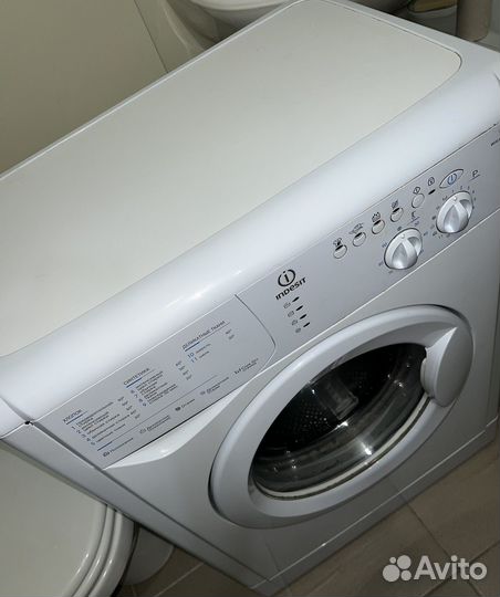 Стиральная машина indesit 5кг