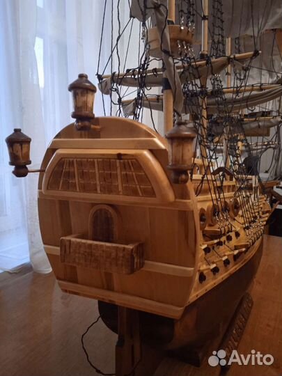 Модель корабля