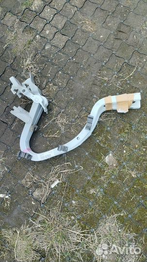 Петли багажника Солярис 2015