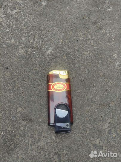 Зажигалка colibri. Не работает заправочный клапан