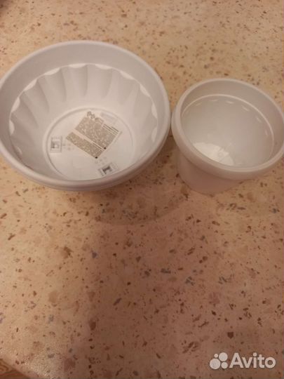 Кашпо и поддоны пластиковые