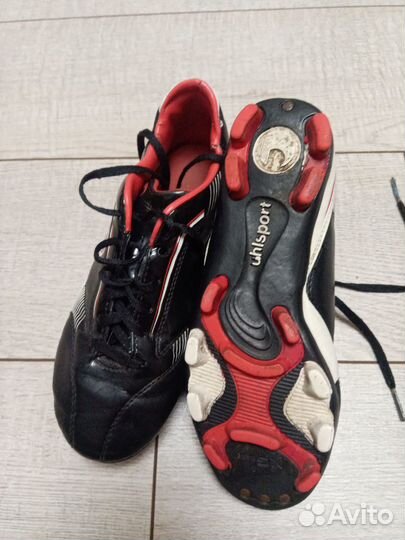 Футбольные бутсы