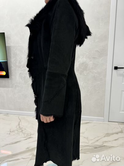 Дубленка натуральная женская с капюшоном