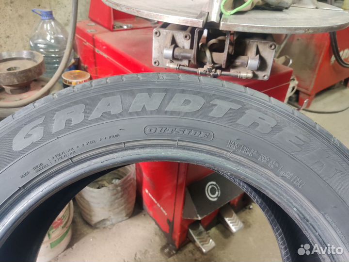 Dunlop Grandtrek ST30 245/55 R19 103S