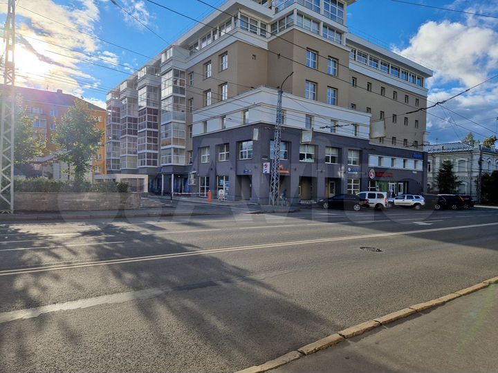 Сдам торговое помещение, 141 м²