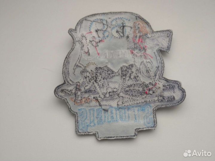 Нашивка на термо клее