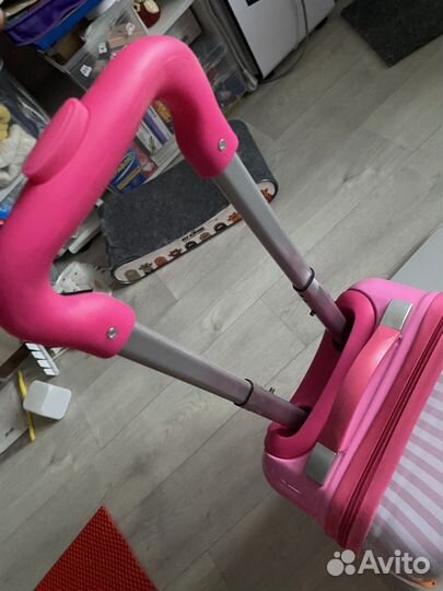 Чемодан на колесах детский Hello Kitty