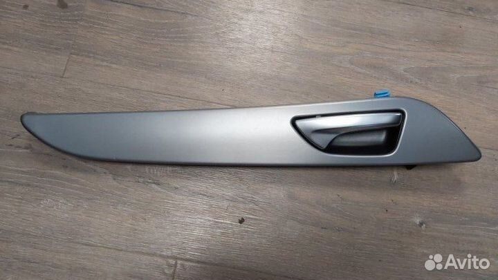 Декоративная накладка задняя правая Mercedes Gl