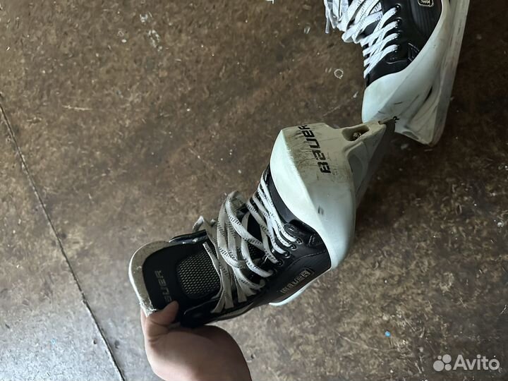 Коньки хоккейные вратарские