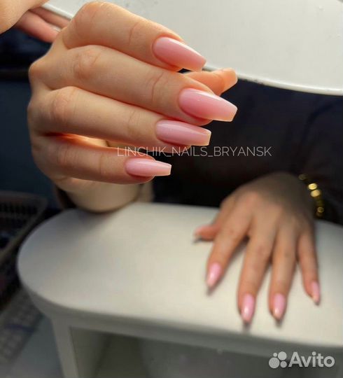 Маникюр, наращивание на студии
