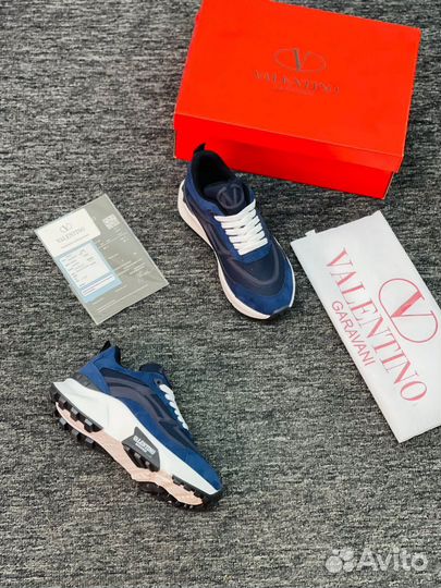 Кроссовки valentino