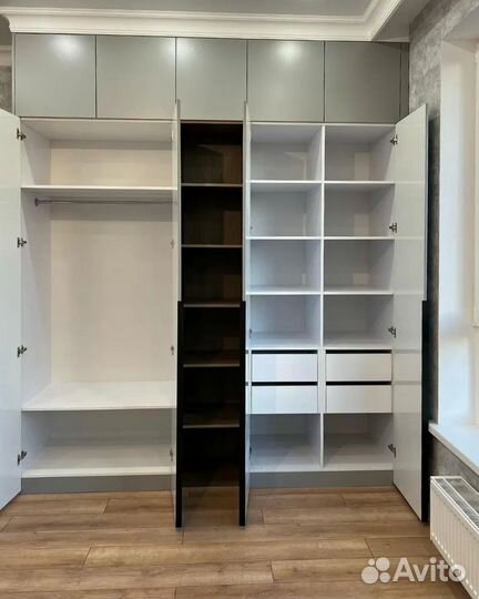 Шкаф по индивидуальному заказу в детскую