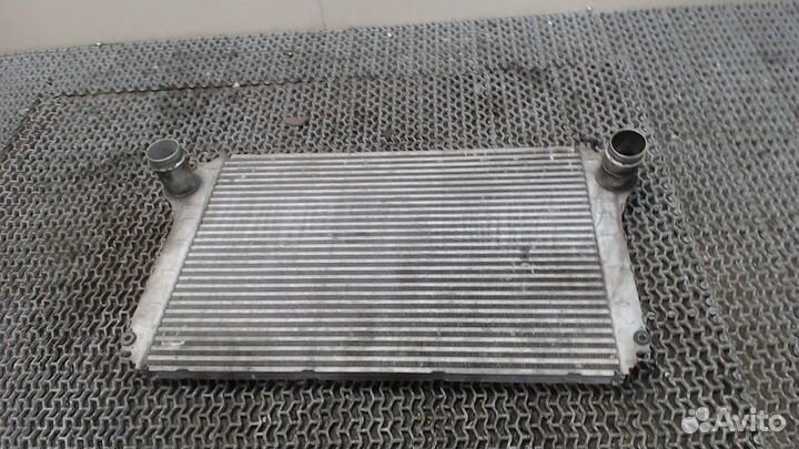 Радиатор интеркулера Toyota Avensis 2, 2004