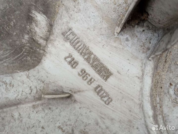 Колпак Renault Logan Sandero 2009-2014