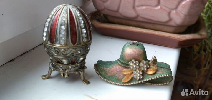 Шкатулки яйцо шляпа и др