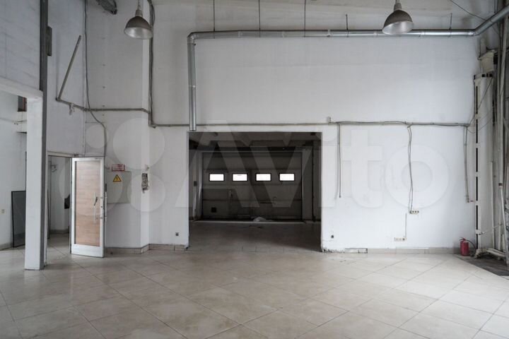 Автосервис, техцентр автосалон 1177 м²