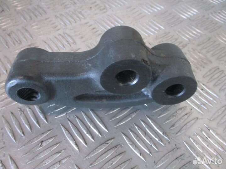 Кронштейн амортизатотра Mercedes-Benz A9603230340