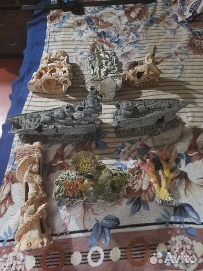 Украшения для аквариума